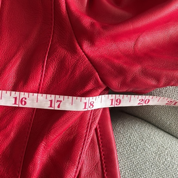 St. John Collection by Marie Gray Leather and Silk Blazer Jacket - Picture 16 of 16